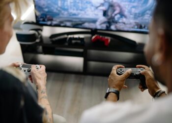 Co-Op Play Strategies for Squad-Based Missions