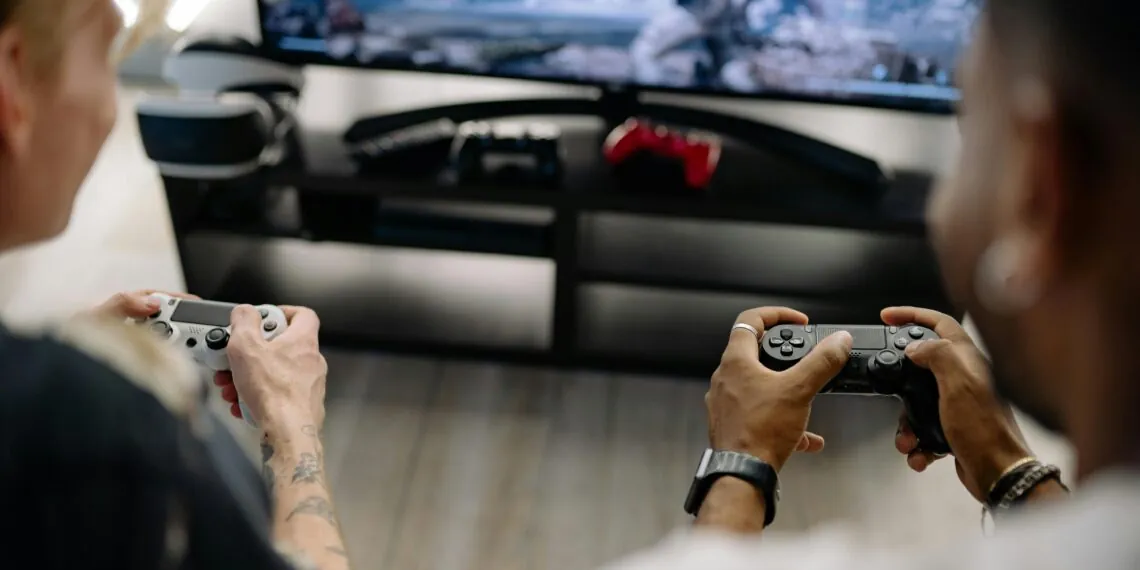 Co-Op Play Strategies for Squad-Based Missions